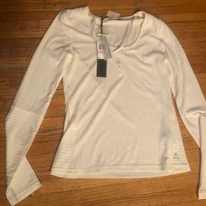Buffalo brand new cream top